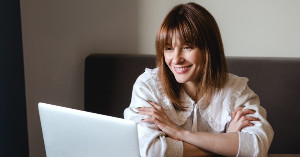 Business woman working on website