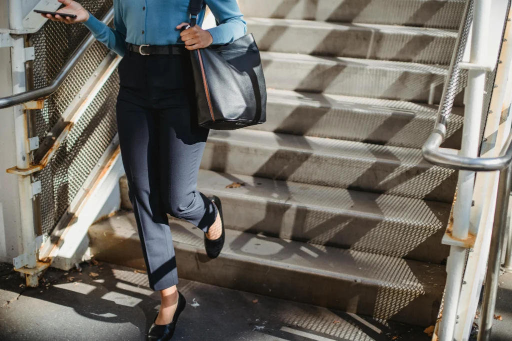Woman arriving at a financial advisor networking event
